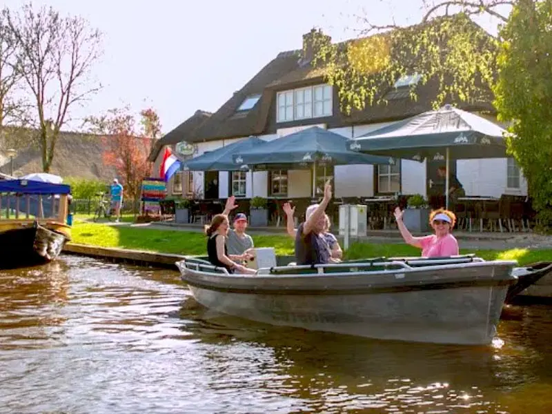 Runde durch Giethoorn